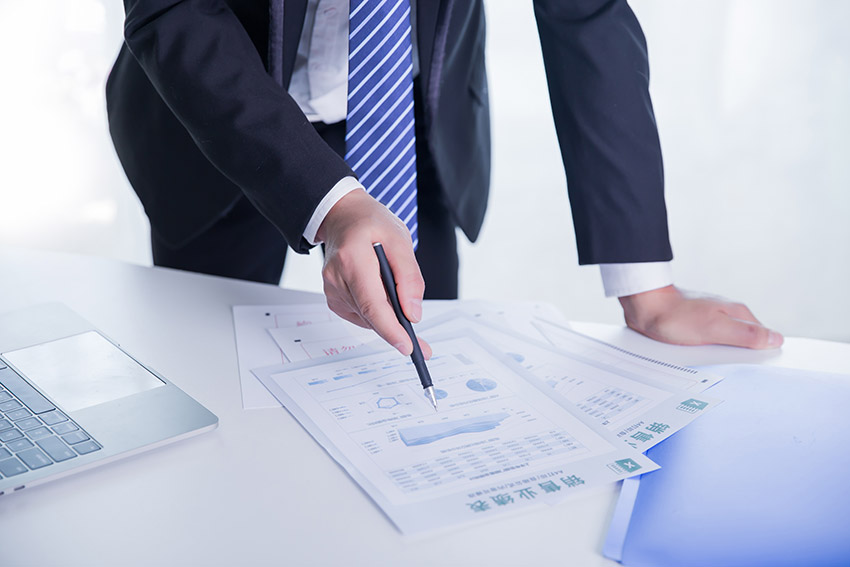 廣州外貿(mào)企業(yè)進出口退稅找代辦好還是自己申報？ 